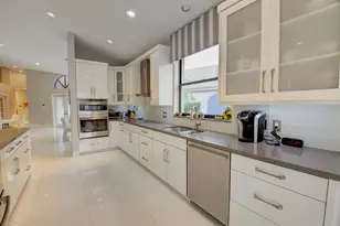 2106 NW 60th Cir, Boca Raton, FL 33496 - Photo 15
