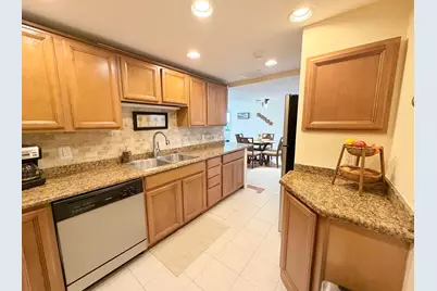 5600 N Flagler Drive #404, West Palm Beach, FL 33407 - Photo 9