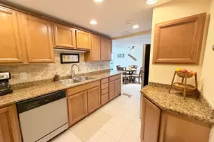 5600 N Flagler Dr, West Palm Beach, FL 33407 - Photo 9