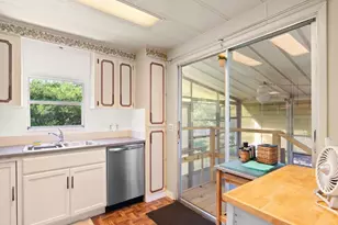 521 NE Sapphire Way, Jensen Beach, FL 34957 - Photo 3