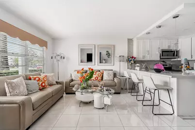 1012 Lincoln #A, Boca Raton, FL 33434 - Photo 3