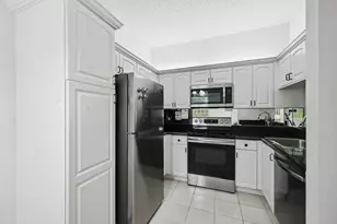 5395 Firenze Dr, Boynton Beach, FL 33437 - Photo 3