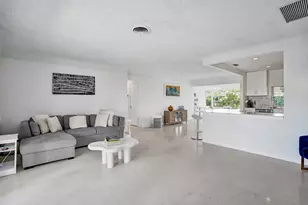 246 NE 30th St, Boca Raton, FL 33431 - Photo 5