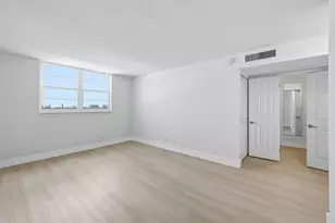5700 NW 2nd Ave, Boca Raton, FL 33487 - Photo 9
