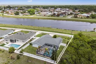 2452 SW Fair Isle Rd, Port Saint Lucie, FL 34987 - Photo 43