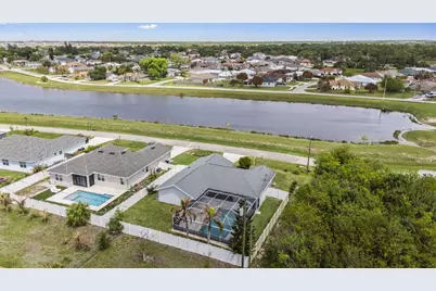 2452 SW Fair Isle Road, Port Saint Lucie, FL 34987 - Photo 39