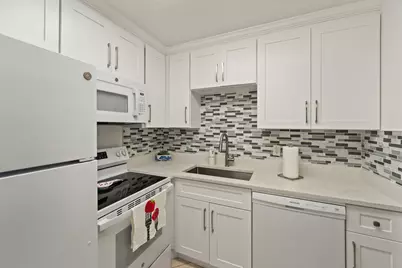 126 Southampton B, West Palm Beach, FL 33417 - Photo 3