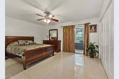 126 Southampton B, West Palm Beach, FL 33417 - Photo 9