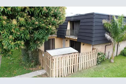 262 Woodland Road, Palm Springs, FL 33461 - Photo 3