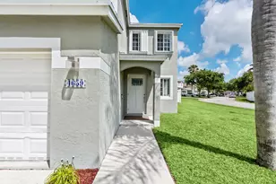 4659 SW 12th Ct, Deerfield Beach, FL 33442 - Photo 3