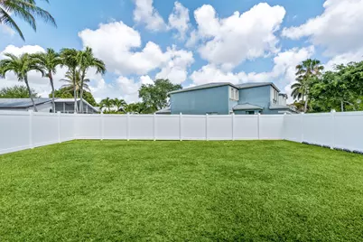 4659 SW 12th Court, Deerfield Beach, FL 33442 - Photo 33