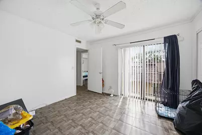 4102 Waterview Circle, Palm Springs, FL 33461 - Photo 19