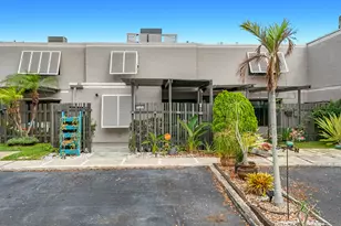 11313 NW 15th St, Pembroke Pines, FL 33026 - Photo 9