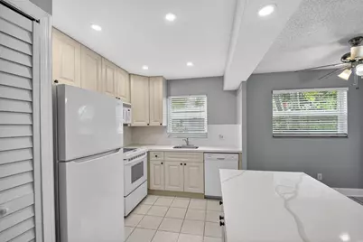 310 S J Street #2, Lake Worth Beach, FL 33460 - Photo 9