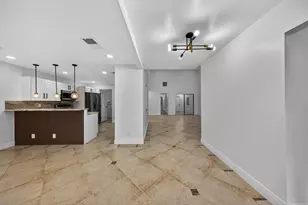 6194 Laurel Ln, Tamarac, FL 33319 - Photo 13