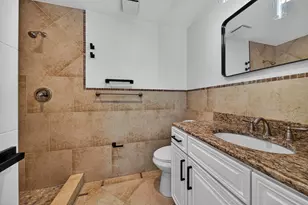 6194 Laurel Ln, Tamarac, FL 33319 - Photo 17