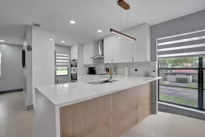 21675 Tall Palm Circle #2b, Boca Raton, FL 33433 - Photo 3