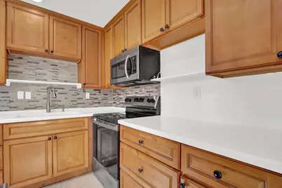 172 Norwich H, West Palm Beach, FL 33417 - Photo 3