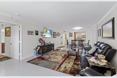 15355 Lakes Of Delray Boulevard #309, Delray Beach, FL 33484 - Photo 9