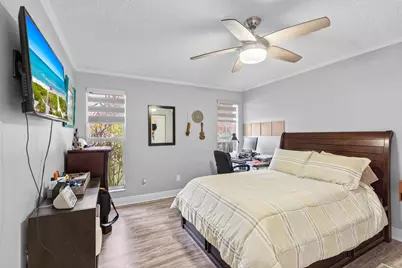 10027 Ramblewood Drive, Coral Springs, FL 33071 - Photo 15