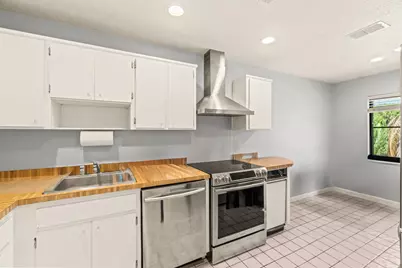 46 Stratford Lane W #D, Boynton Beach, FL 33436 - Photo 11