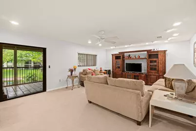 46 Stratford Lane W #D, Boynton Beach, FL 33436 - Photo 5