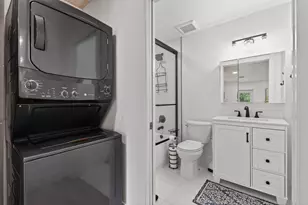 608 SE 5th St, Stuart, FL 34994 - Photo 13