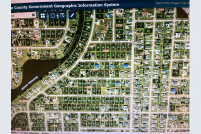 22492 Cleveland Avenue, Port Charlotte, FL 33954 - Photo 3