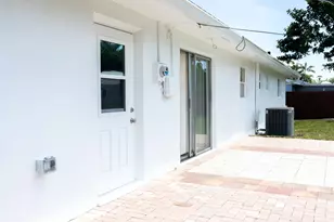 3360 Sapphire Rd, Lake Worth, FL 33462 - Photo 45