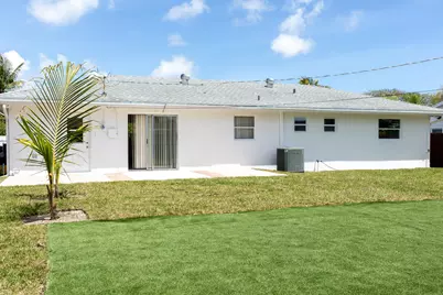 3360 Sapphire Road, Lake Worth, FL 33462 - Photo 33