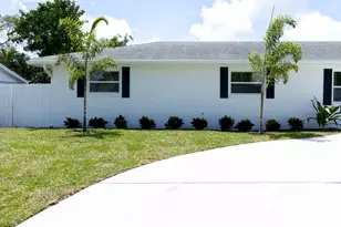 3360 Sapphire Rd, Lake Worth, FL 33462 - Photo 17