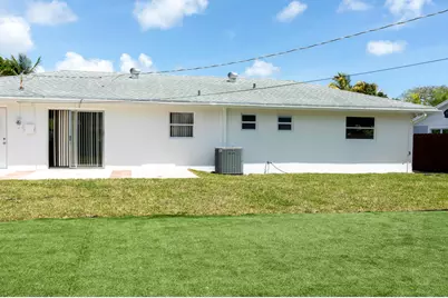 3360 Sapphire Road, Lake Worth, FL 33462 - Photo 37