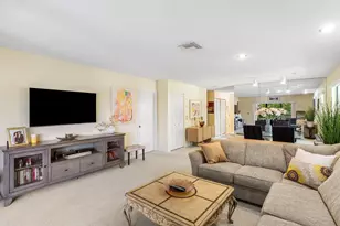 29 Stratford Ln W, Boynton Beach, FL 33436 - Photo 9