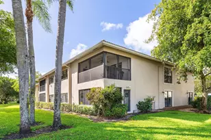 29 Stratford Ln W, Boynton Beach, FL 33436 - Photo 27