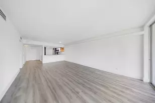 3151 S Palm Aire Dr, Pompano Beach, FL 33069 - Photo 27