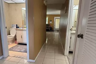 525 Capri K, Delray Beach, FL 33484 - Photo 7