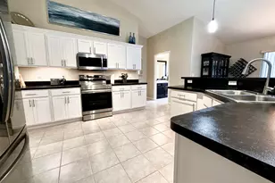 174 SW Sea Lion Rd, Port Saint Lucie, FL 34953 - Photo 5