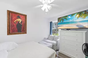 105 Weybridge Cir, Royal Palm Beach, FL 33411 - Photo 21