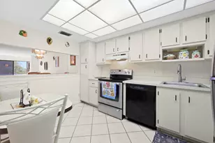 3154 Via Poinciana, Greenacres, FL 33467 - Photo 17