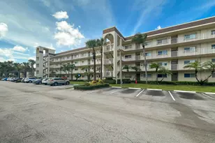 4735 E Lucerne Lakes Blvd E, Lake Worth, FL 33467 - Photo 1