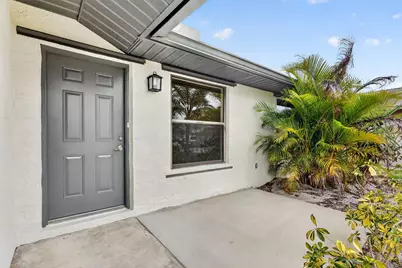 5868 SE Collins Avenue, Stuart, FL 34997 - Photo 5