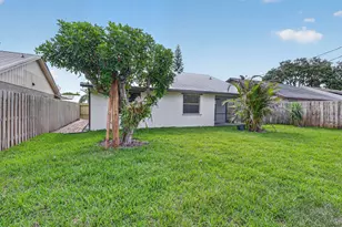 5868 SE Collins Ave, Stuart, FL 34997 - Photo 31