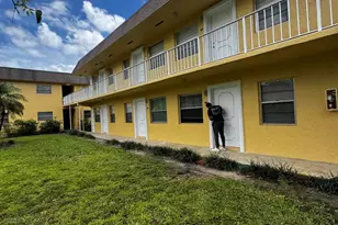 5174 NE 6th Ave, Oakland Park, FL 33334 - Photo 5