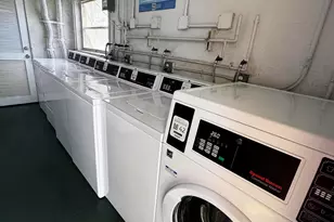 5174 NE 6th Ave, Oakland Park, FL 33334 - Photo 7