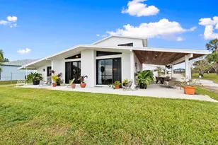 8309 S Indian River Dr, Fort Pierce, FL 34982 - Photo 15