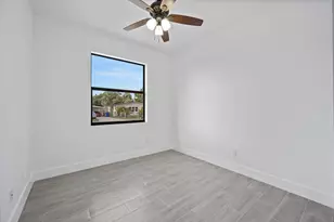 141 W 16th St, West Palm Beach, FL 33404 - Photo 11