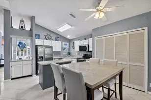 131 Hammocks Ct, Greenacres, FL 33413 - Photo 9