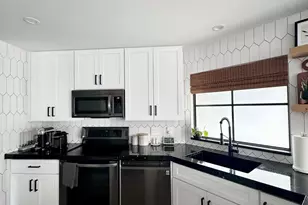 132 Weybridge Cir, Royal Palm Beach, FL 33411 - Photo 7