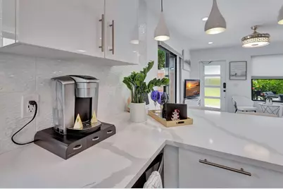 201 SE 7th Street, Delray Beach, FL 33483 - Photo 13