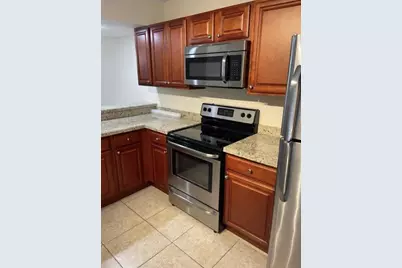 3526 Whitehall Drive #404, West Palm Beach, FL 33401 - Photo 5